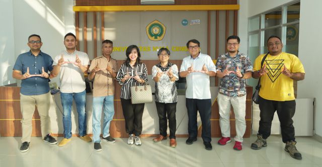 Manajemen PT. Indosat Tbk mengunjungi ICT Center Undana